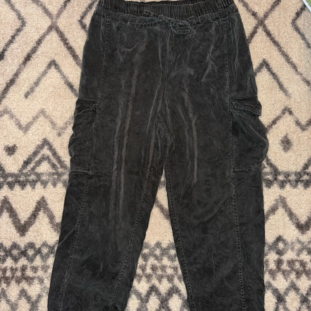 lululemon athletica Olive Joggers